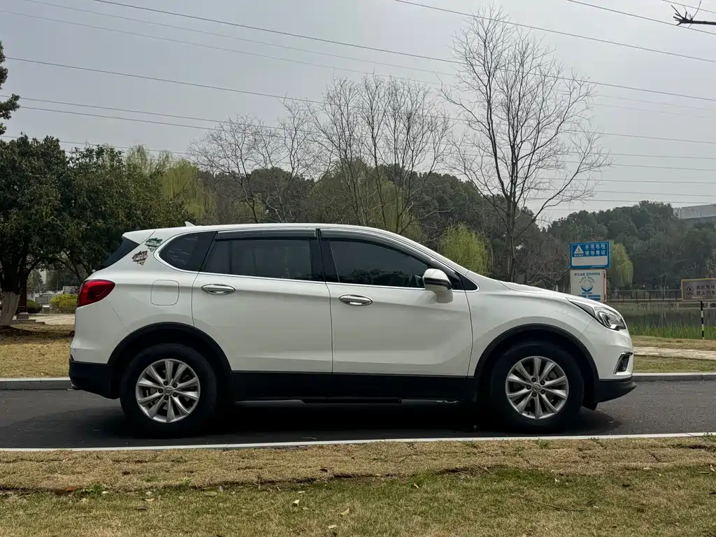 Buick Envision Plus 2016 — фото 8