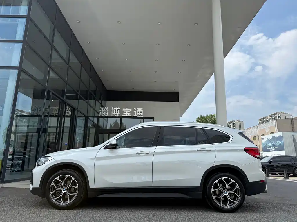 BMW X1 2021 — фото 10