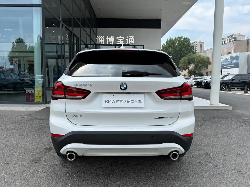 BMW X1 2021 — фото 12
