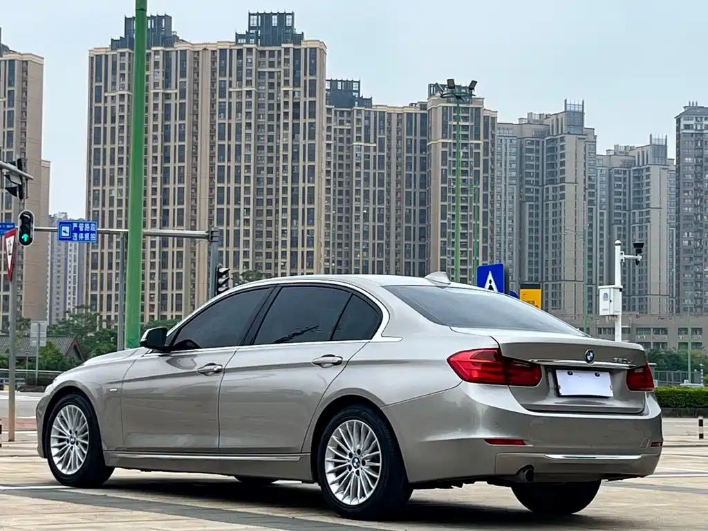 BMW 3 Series 2015 — фото 9