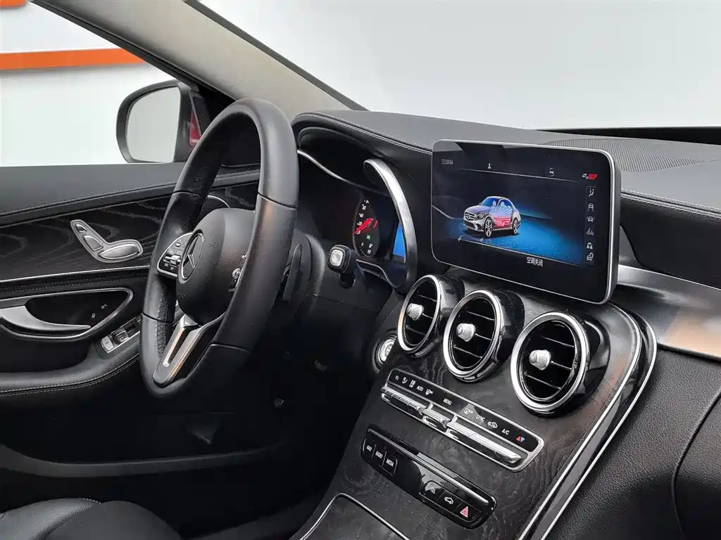 Mercedes-Benz C-Class 2019 — фото 22
