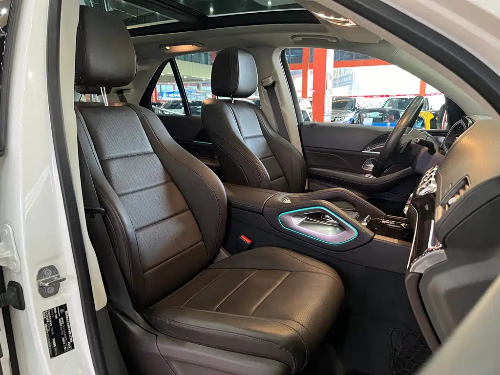 Mercedes-Benz GLE 2019 — фото 15