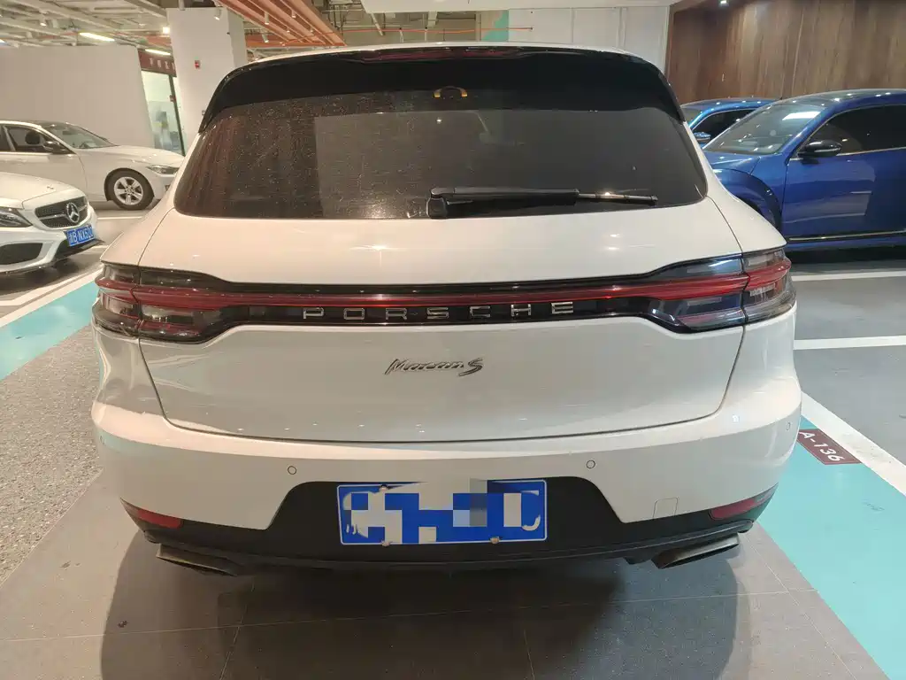 Porsche Macan 2019 — фото 12