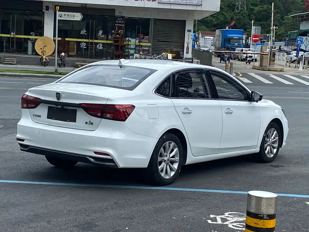 Roewe i6 New Energy 2018 — фото 4