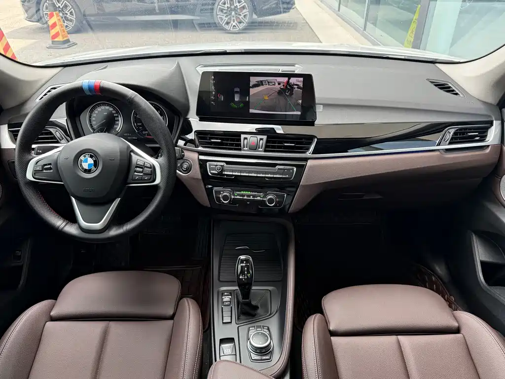 BMW X1 2021 — фото 9