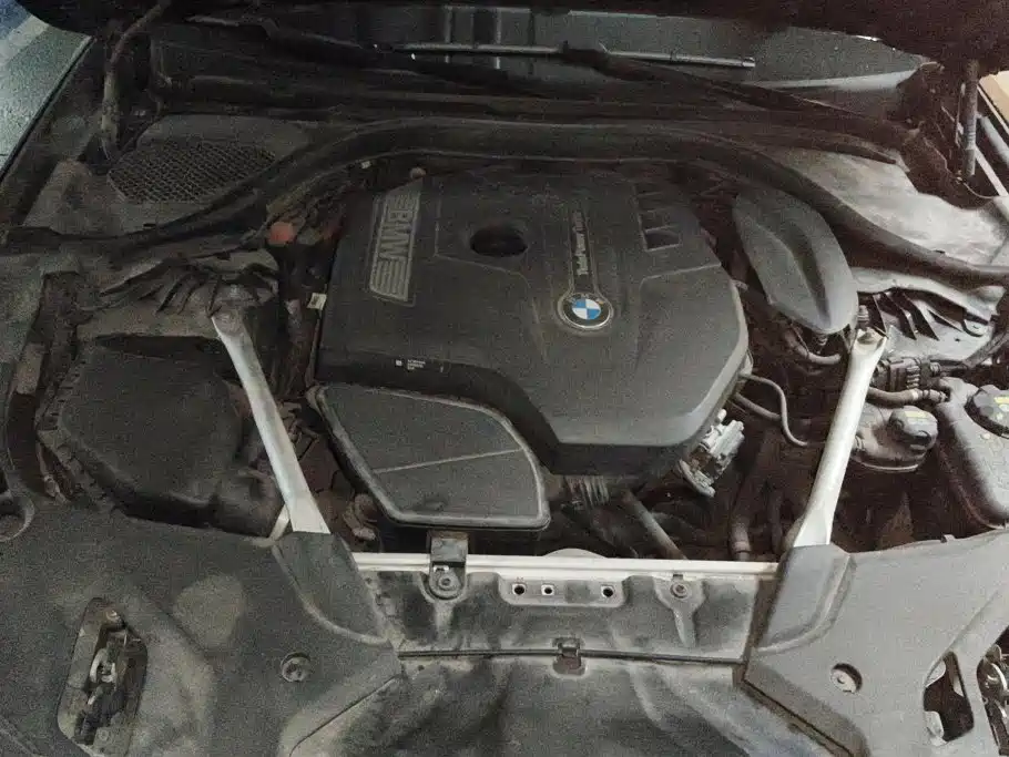 BMW 5 Series 2020 — фото 10
