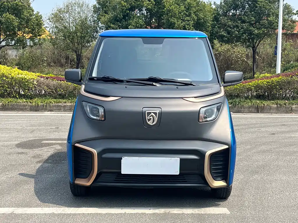 Baojun E200 2019 — фото 2