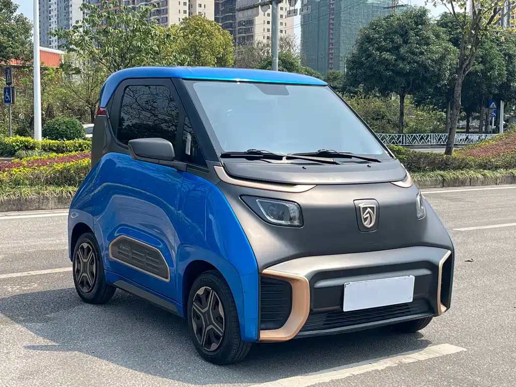 Baojun E200 2019 — фото 3