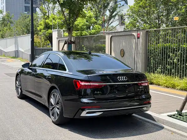 Audi A6L 2025