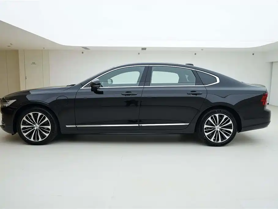 Volvo S90 PHEV 2026 — фото 3