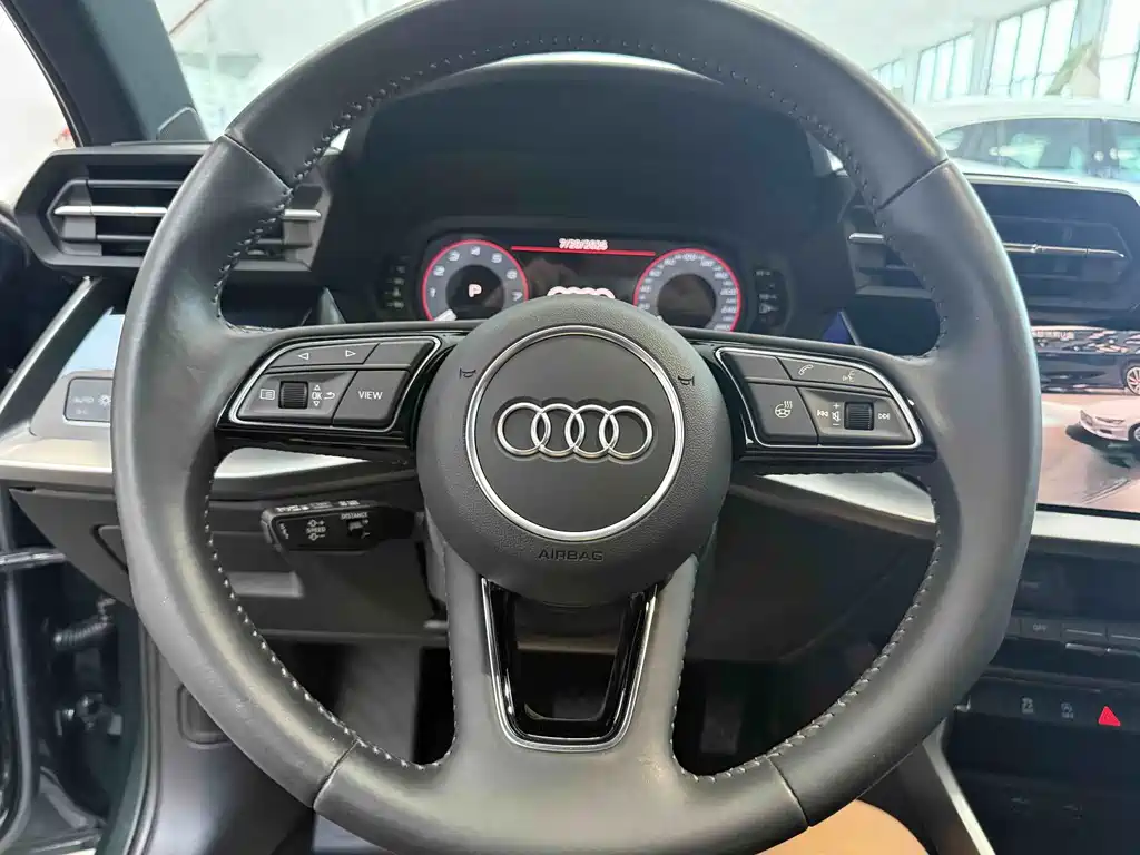 Audi A3 2022 — фото 12