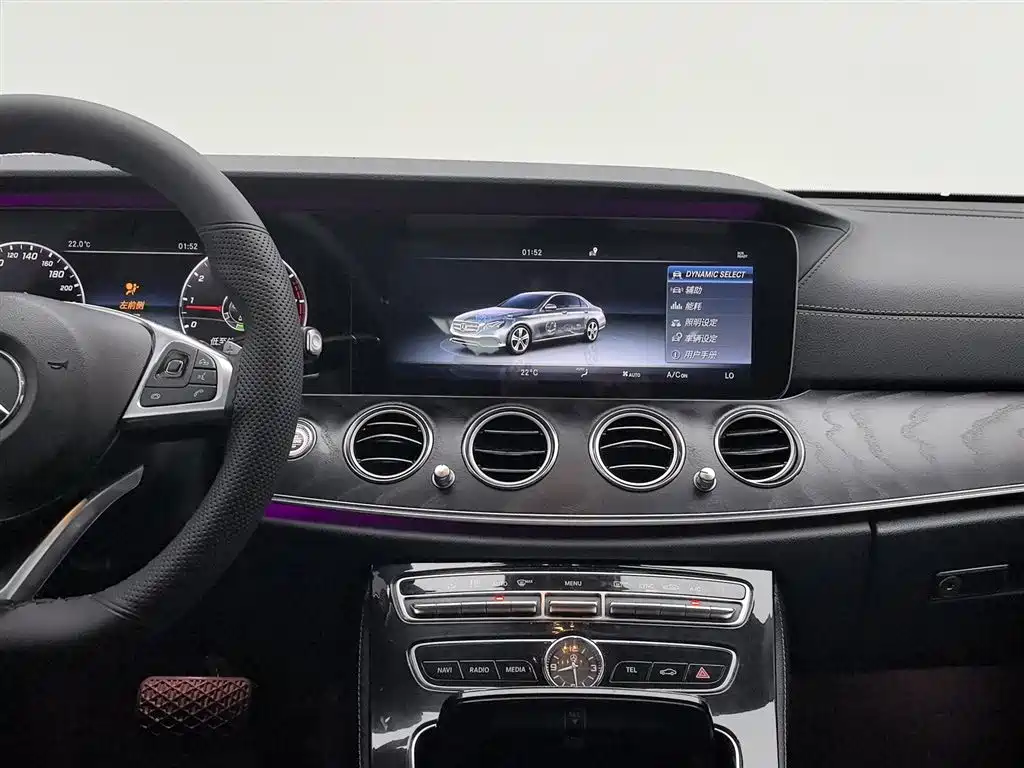 Mercedes-Benz E-Class 2017 — фото 12