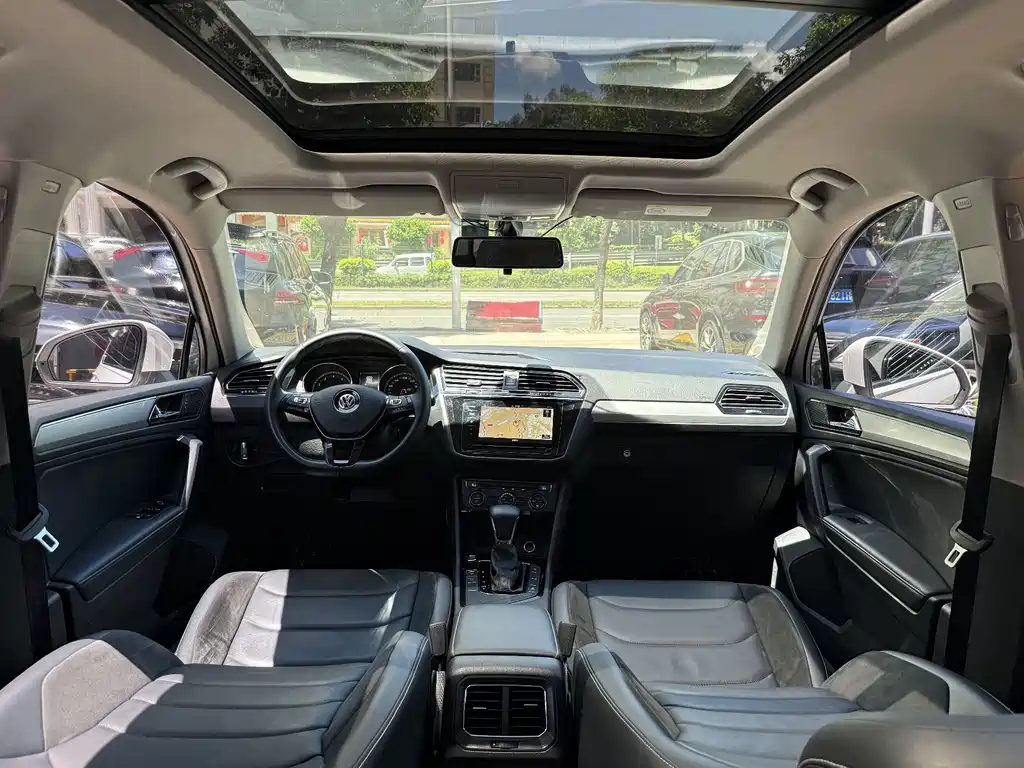 Volkswagen Tiguan L 2020 — фото 10