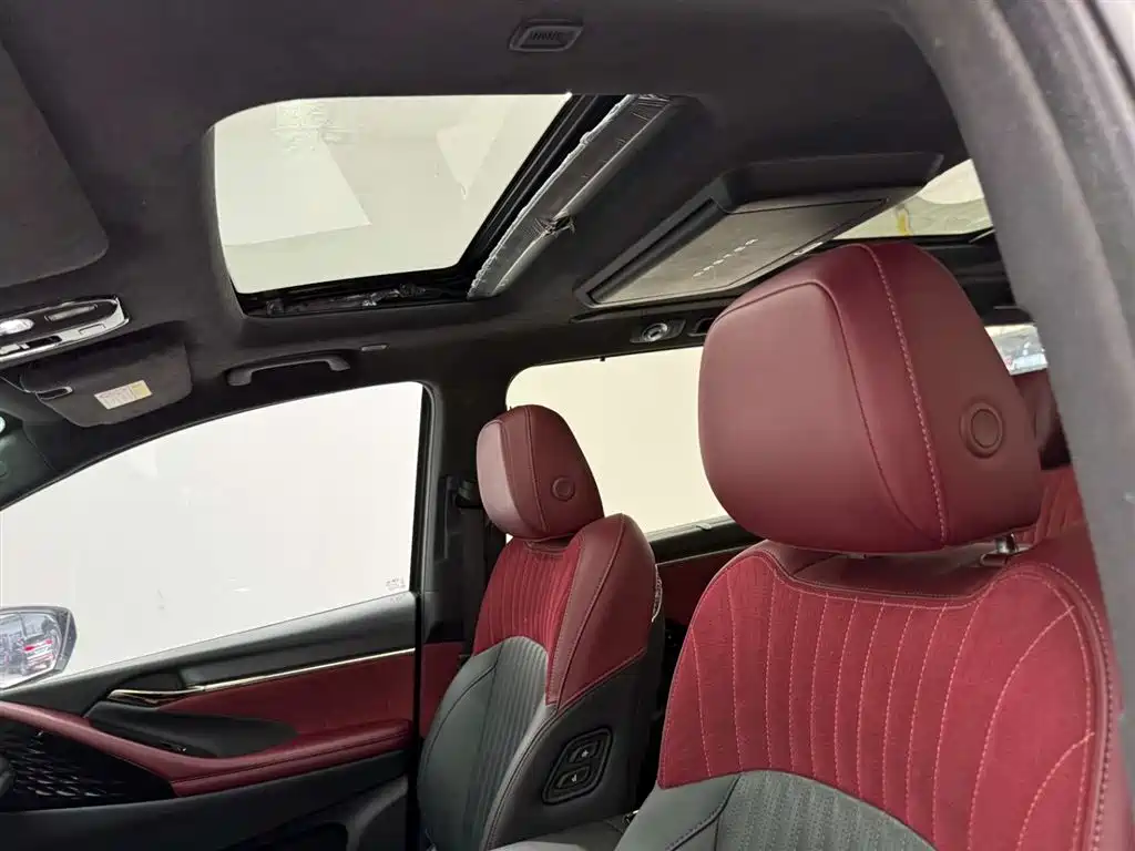 GAC Motor Trumpchi M8 2024 — фото 16