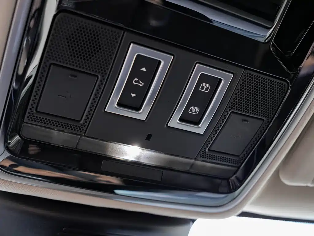Land Rover Range Rover 2017 — фото 41