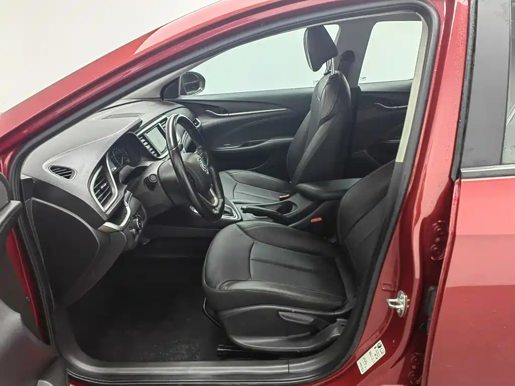Buick Excelle GT 2019 — фото 10