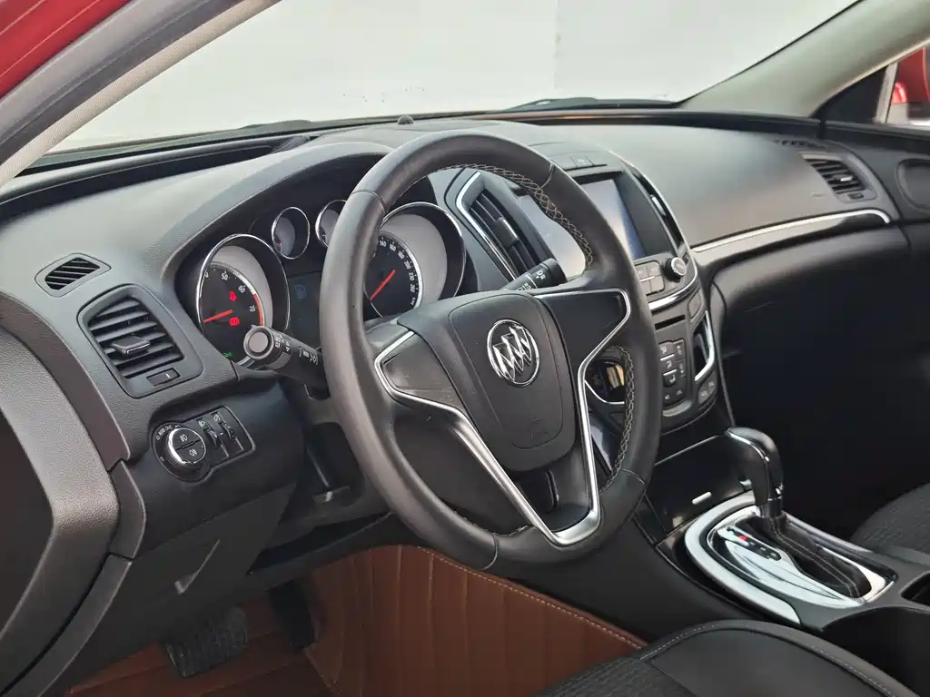 Buick Regal 2015 — фото 26