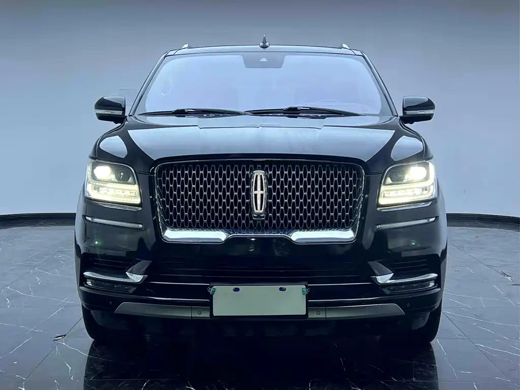 Lincoln Navigator 2019 — фото 2