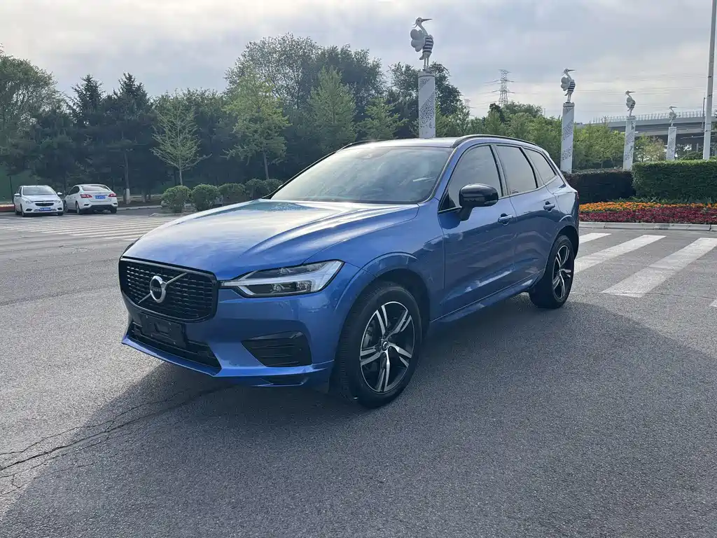 Volvo XC60 2020 — фото 1