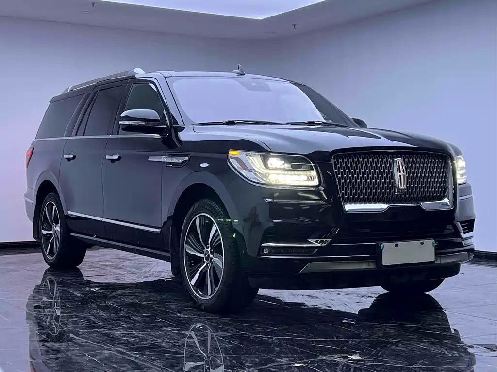 Lincoln Navigator 2019 — фото 3