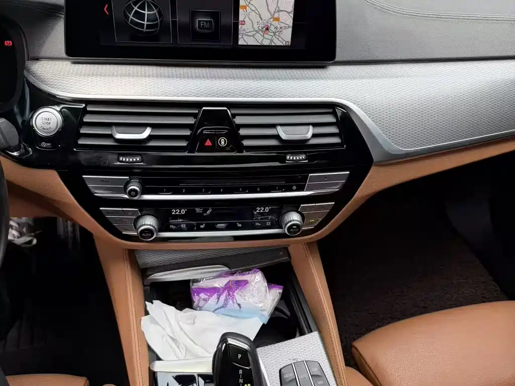 BMW 6 Series GT 2019 — фото 16