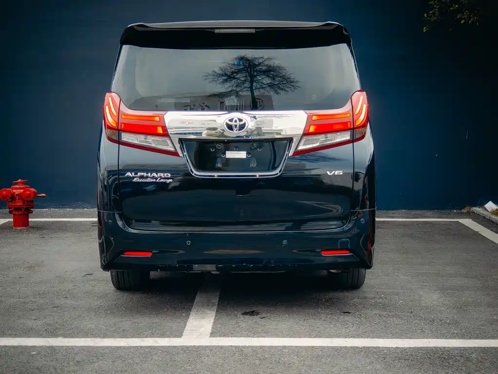 Toyota Alphard 2018 — фото 6