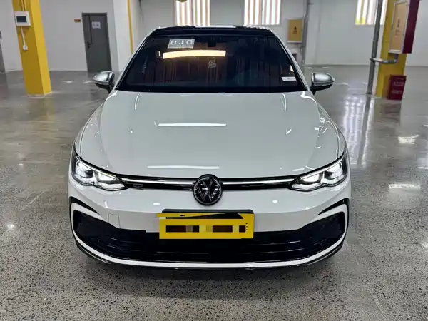 Volkswagen Golf 2023