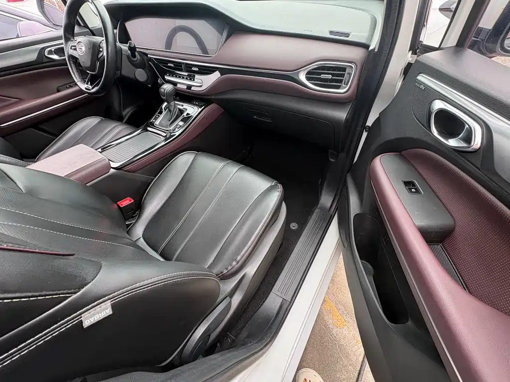 GAC Motor Trumpchi M6 2023 — фото 15