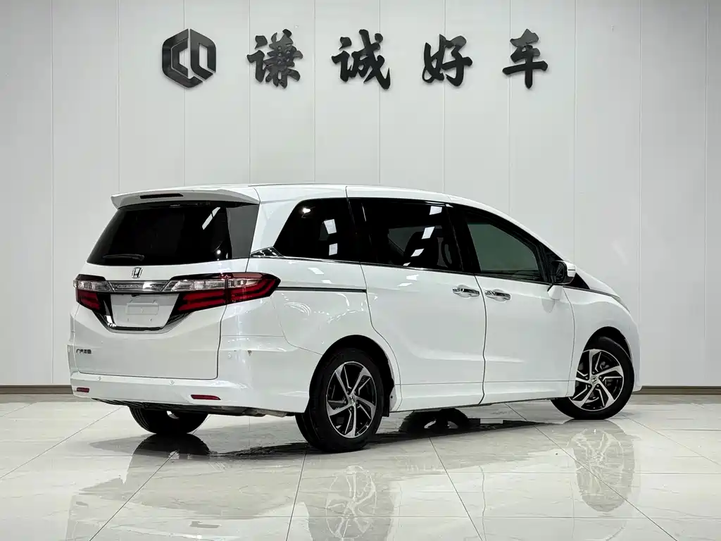 Honda Odyssey 2016 — фото 5