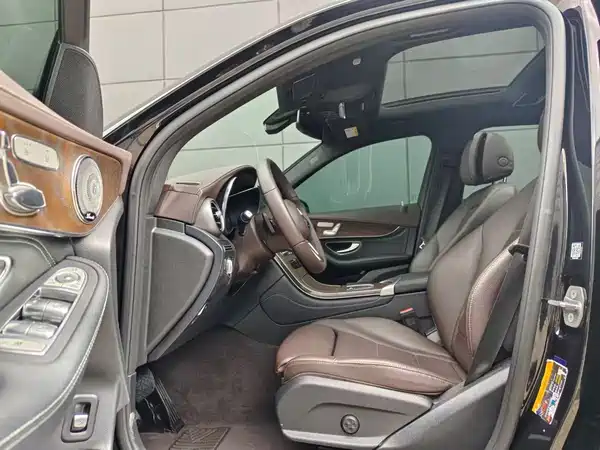 Mercedes-Benz GLC 2021