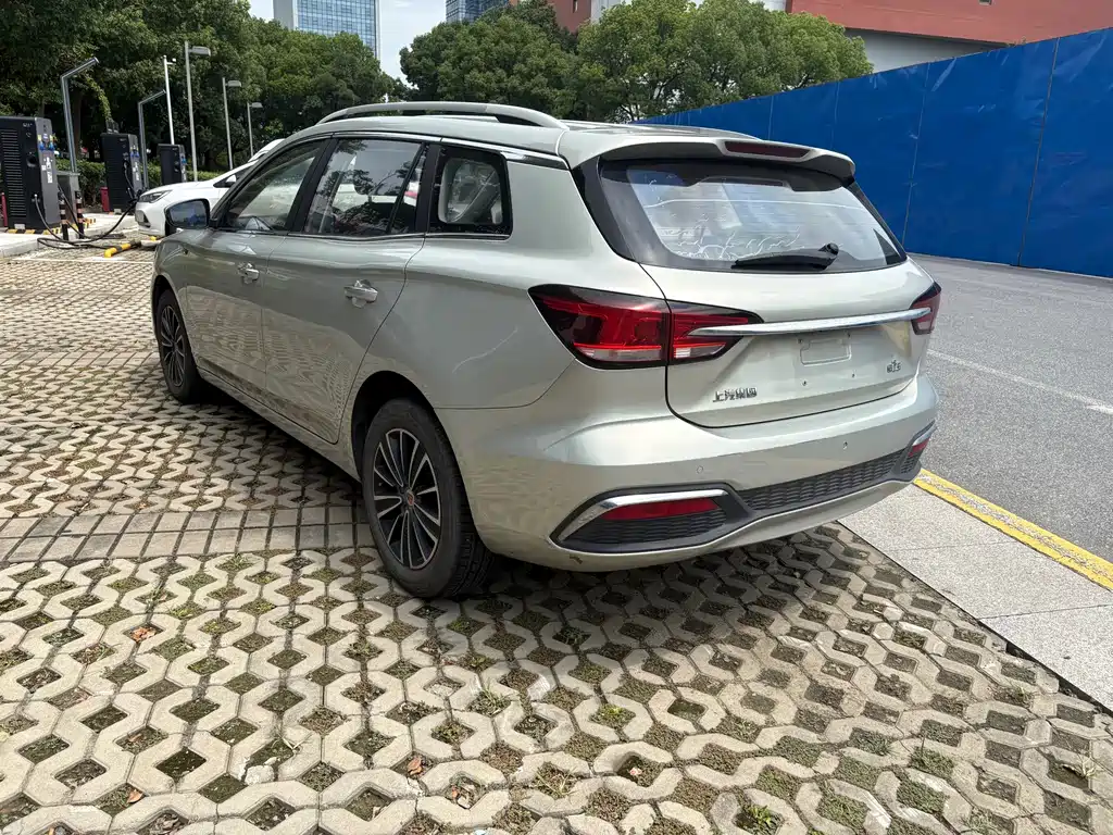 Roewe Ei5 2018 — фото 9