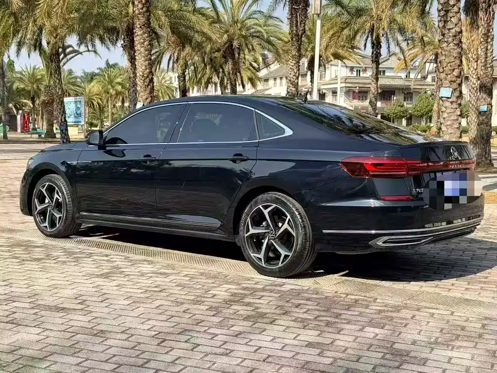 Volkswagen Passat 2024