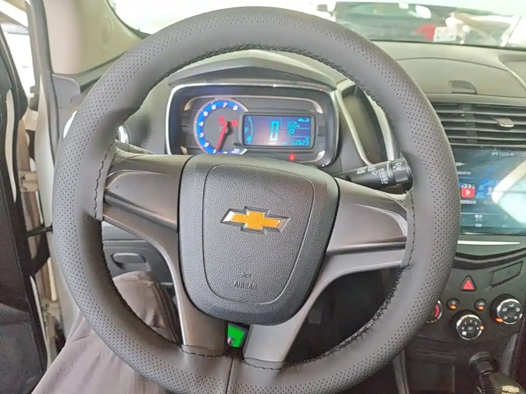 Chevrolet Trax 2016 — фото 11
