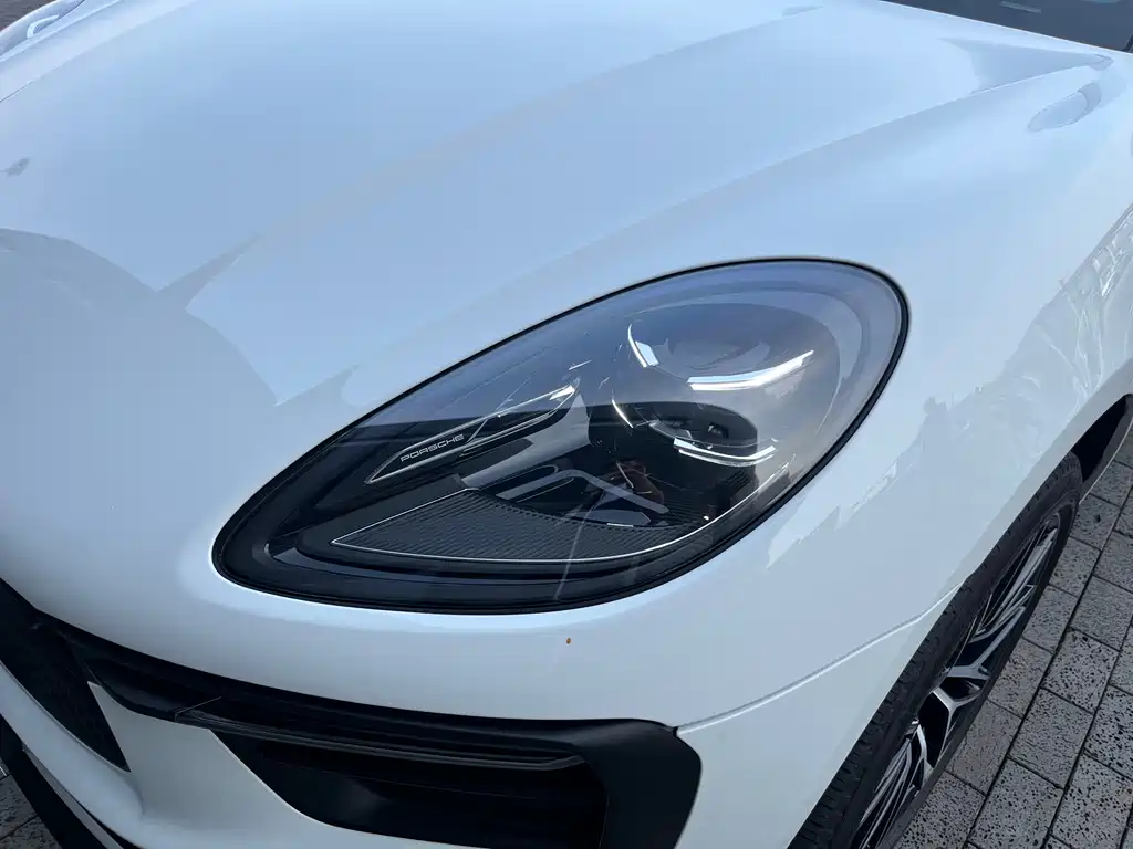 Porsche Macan 2022 — фото 16