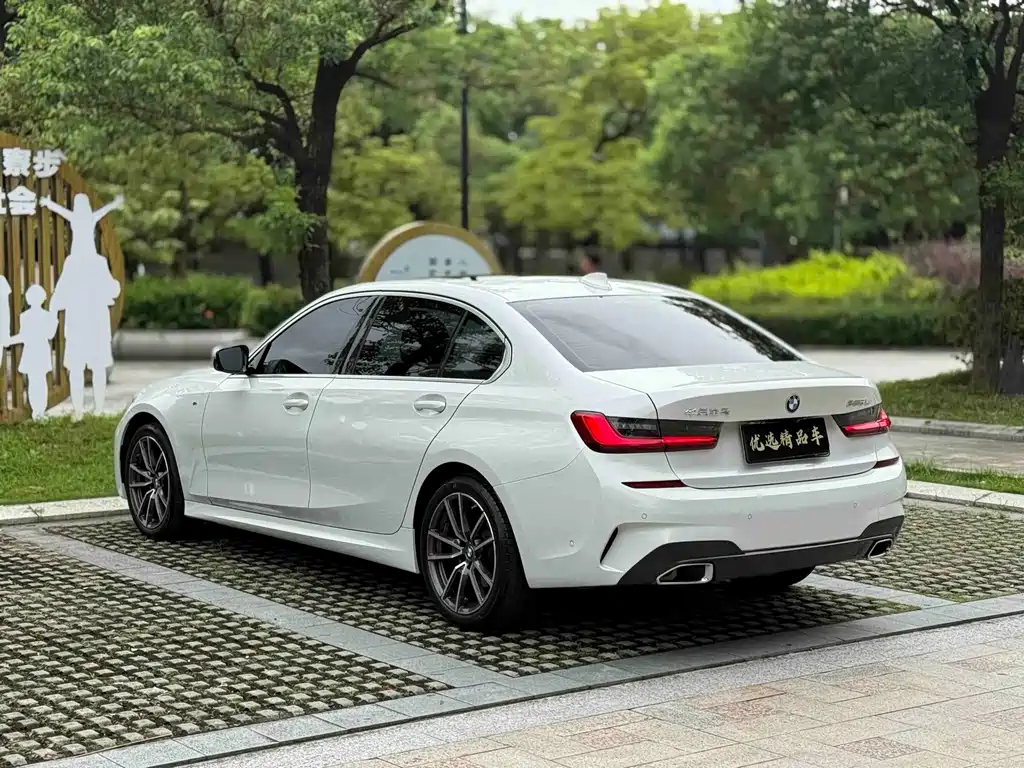 BMW 3 Series 2021