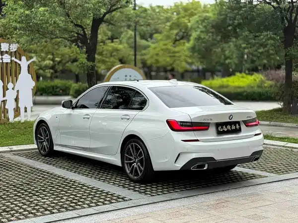 BMW 3 Series 2021