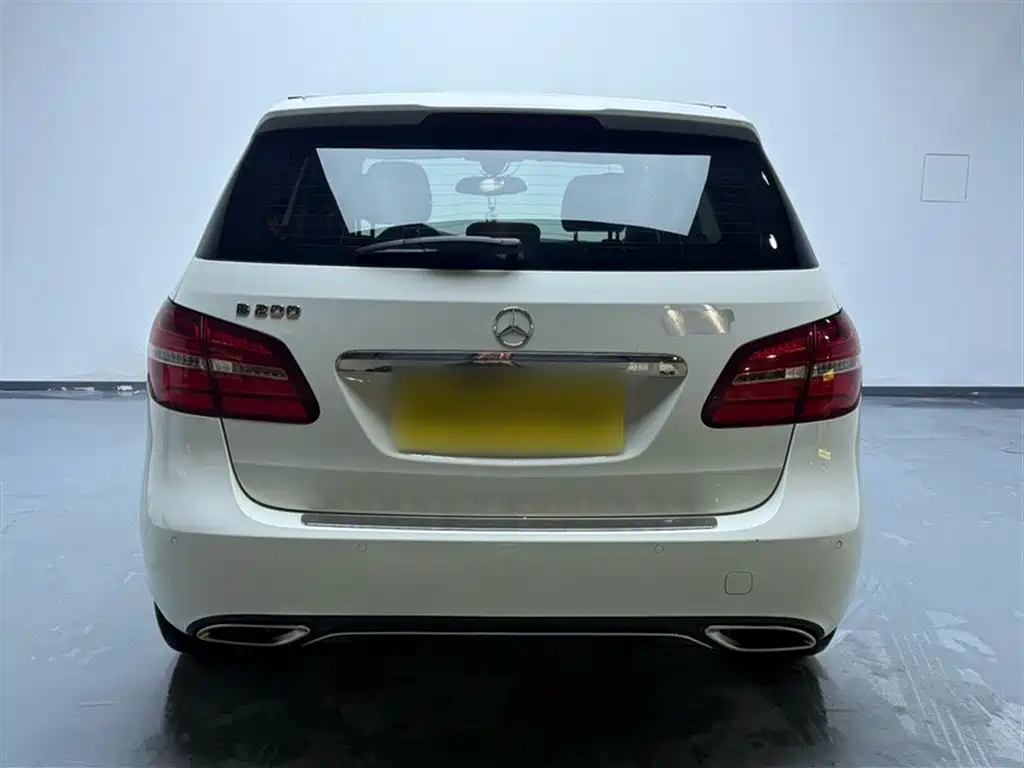 Mercedes-Benz B-Class 2017 — фото 12