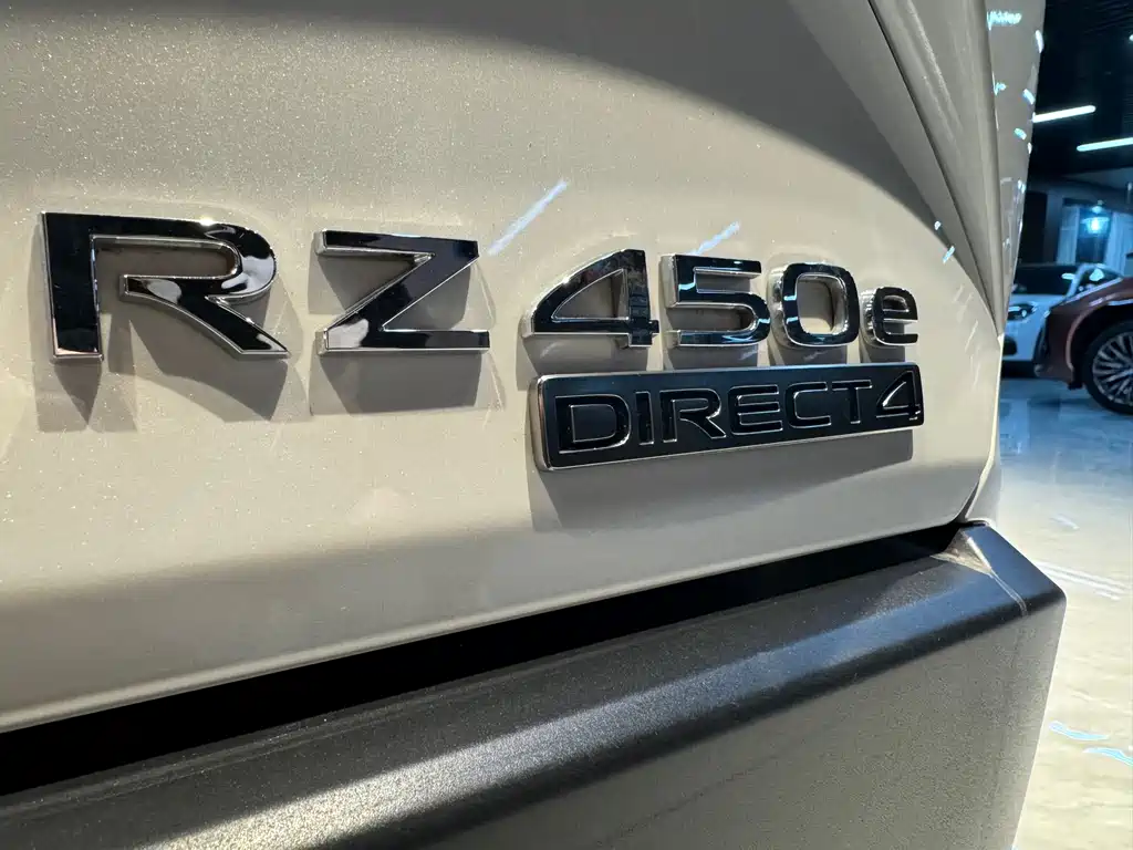 Lexus RZ 2023 — фото 19