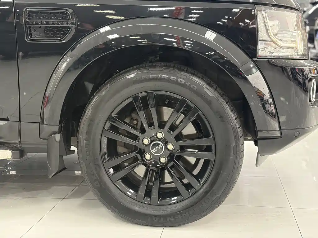 Land Rover Discovery 2015 — фото 16