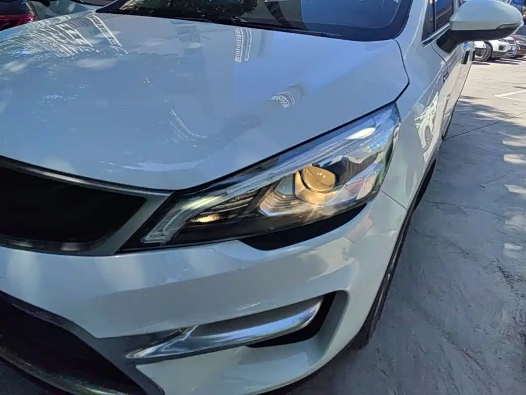 Geely Emgrand GS 2019 — фото 24