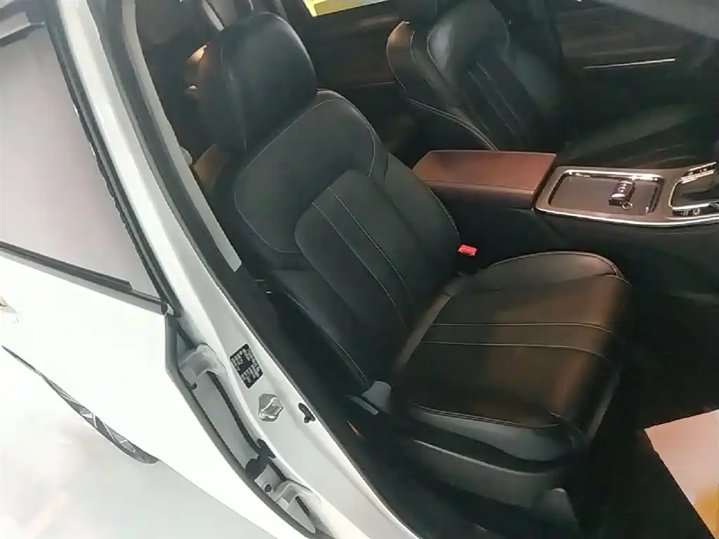 GAC Motor Trumpchi M6 2023 — фото 25