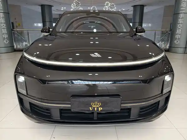 Li Auto L8 2023