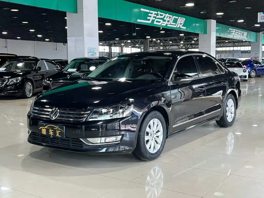 Volkswagen Passat 2015 — фото 1