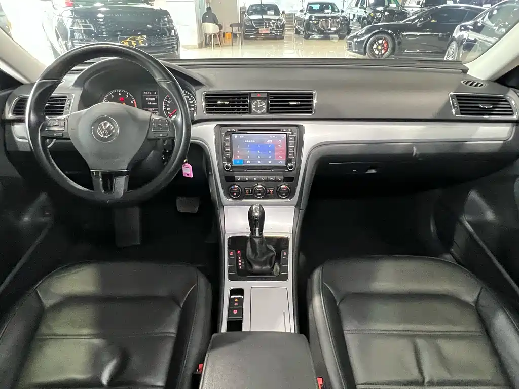 Volkswagen Passat 2015 — фото 21