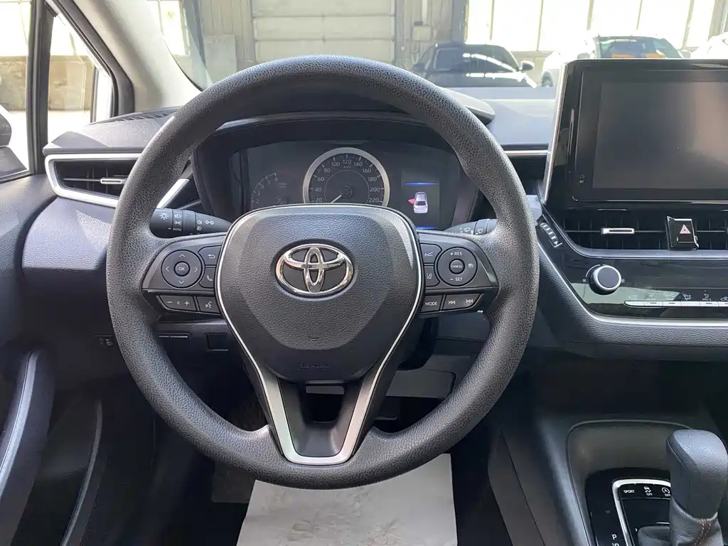 Toyota Corolla 2022 — фото 14