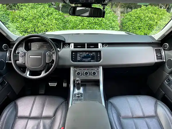 Land Rover Range Rover Sport 2015