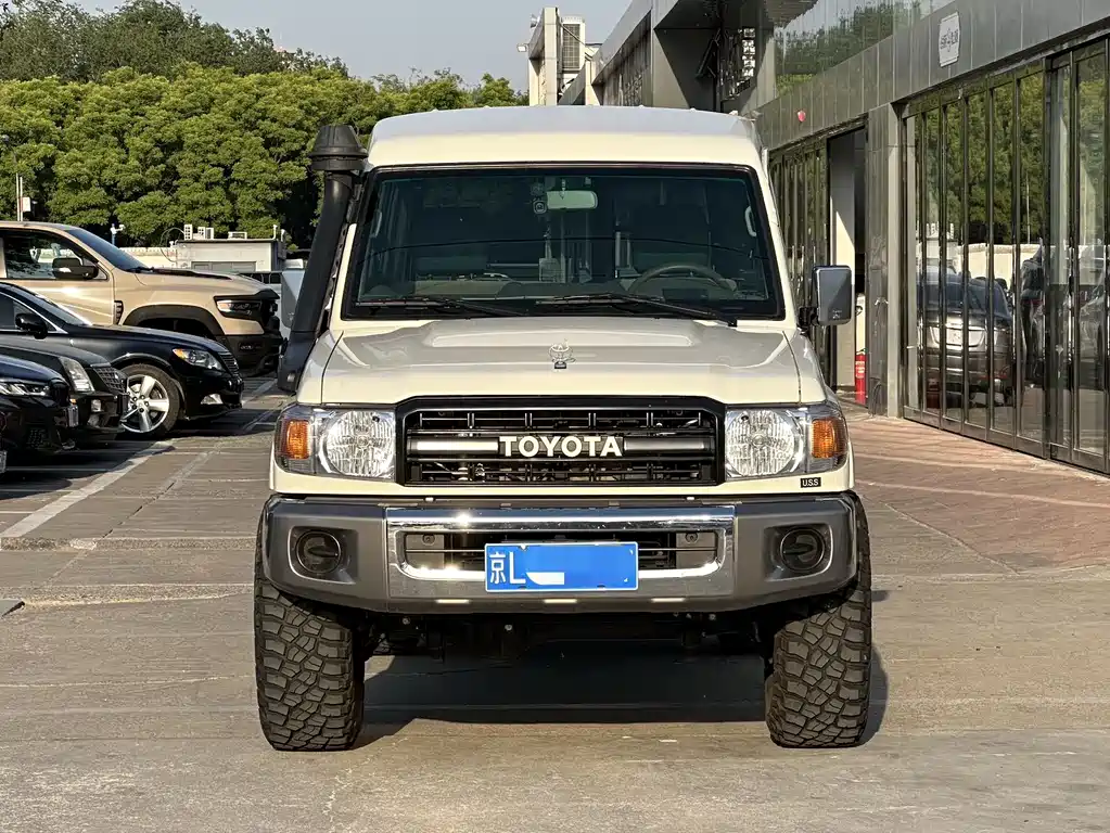 Toyota Land Cruiser 2024 — фото 2