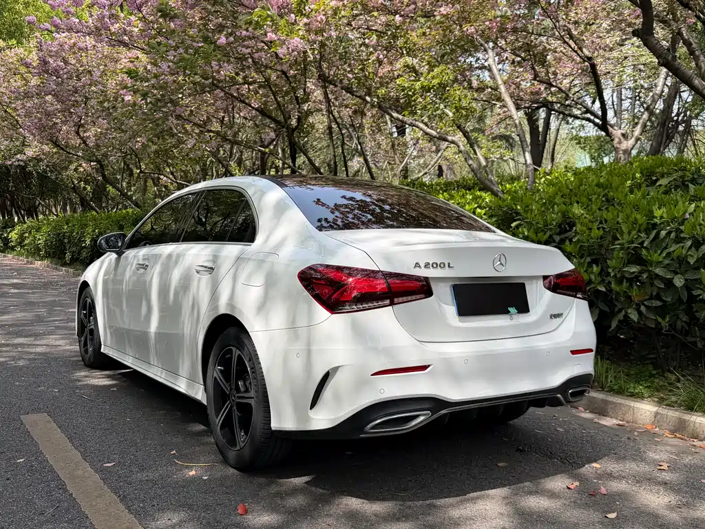 Mercedes-Benz A-Class 2022 — фото 10