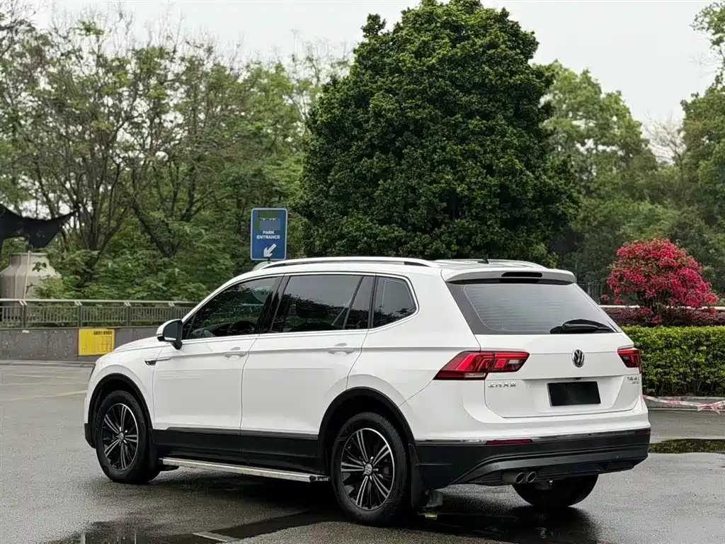 Volkswagen Tiguan L 2020 — фото 4
