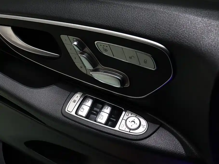 Mercedes-Benz Vito 2023 — фото 24
